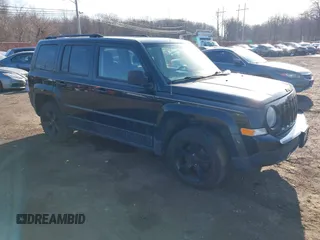 2014 Jeep Patriot Sport with VIN 1C4NJPBA3ED888275, listed as a IAAI auction lot 41439293 with 149,129 mi miles. Bid and sale history available at carsss.com. Image 1.