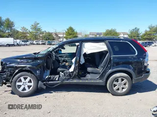 2007 Volvo XC90 I6 with VIN YV4CM982771389460, listed as a IAAI auction lot 41795521 with Not Provided miles and . Bid and sale history available at DreamBid. Image 14.
