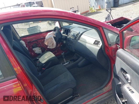 2010 Nissan Versa S с VIN 3N1BC1AP6AL426445, выставлен на аукционе IAAI как лот 42175164 с пробегом 161 645 миль миль и . История ставок и продаж доступна на DreamBid. Изображение 5.