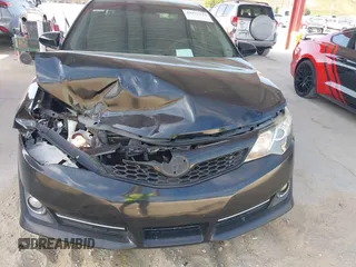 2013 Toyota Camry L with VIN 4T1BF1FK3DU257587, listed as a IAAI auction lot 41975733 with 187,011 mi miles. Bid and sale history available at carsss.com. Image 6.