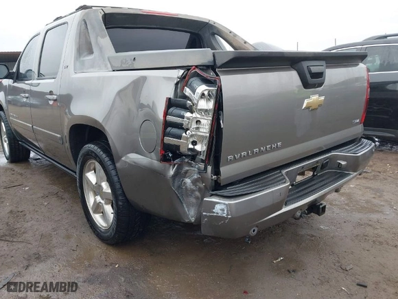 2007 Chevrolet Avalanche LT w/1LT with VIN 3GNEC12057G202104, listed as a IAAI auction lot 41527646 with 236,496 mi miles. Bid and sale history available at carsss.com. Image 6.