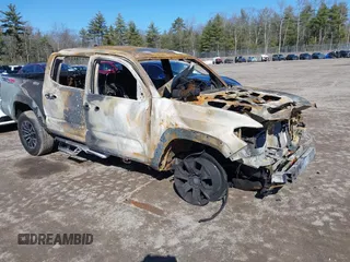 2023 Toyota Tacoma SR z VIN 3TYCZ5AN2PT132764, wystawiony jako IAAI lot #41832334 z przebiegiem 200 000 mil mil oraz . Historia ofert i sprzedaży dostępna na DreamBid. Obrazek 1.