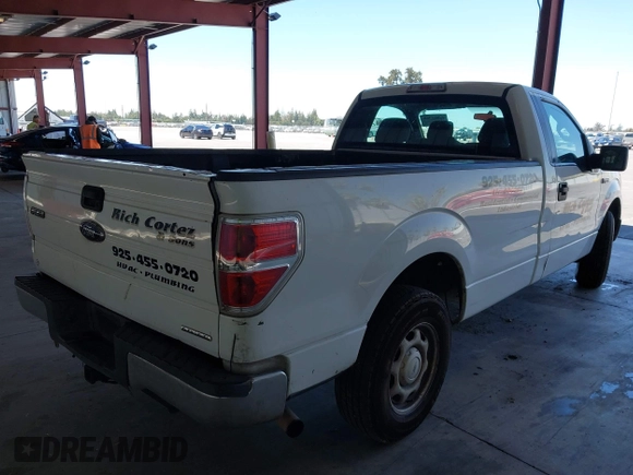 2013 Ford F-150 XL z VIN 1FTNF1CF2DKE46719, wystawiony jako IAAI lot #42865368 z przebiegiem 358 593 mil mil oraz . Historia ofert i sprzedaży dostępna na DreamBid. Obrazek 4.
