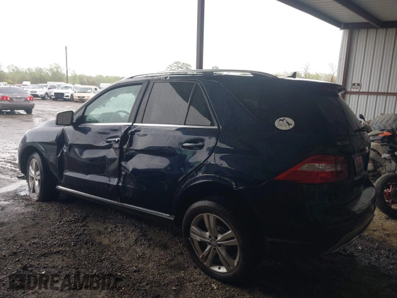2014 Mercedes-Benz M 350 with VIN 4JGDA2EBXEA385648, listed as a IAAI auction lot 41949867 with 228,140 mi miles and . Bid and sale history available at DreamBid. Image 3.