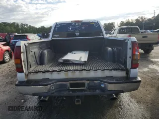 2000 GMC New Sierra 1500 SLE with VIN 2GTEC19T3Y1113859, listed as a Copart auction lot 75319944 with 303,844 mi miles and Salvage Title. Bid and sale history available at carsss.com. Image 6.