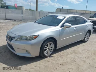 2013 Lexus ES 350 4dr Sdn with VIN JTHBK1GG6D2072051, listed as a IAAI auction lot 41968363 with 140,631 mi miles. Bid and sale history available at carsss.com. Image 21.