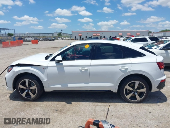 2022 Audi Q5 Sportback S line Premium Plus with VIN WA15AAFY4N2084268, listed as a IAAI auction lot 42463401 with Not provided miles and . Bid and sale history available at DreamBid. Image 14.
