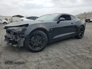 2019 Chevrolet Camaro 2SS z VIN 1G1FH1R74K0127158, wystawiony jako Copart lot #54368155 z przebiegiem 61 961 mil mil oraz Szkoda całkowita • Salvage title. Historia ofert i sprzedaży dostępna na DreamBid. Obrazek 1.
