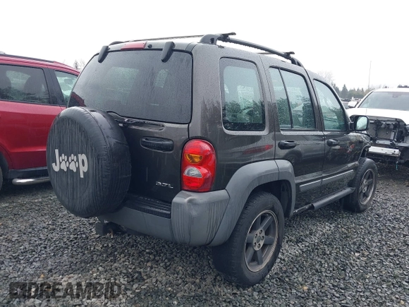 2005 Jeep Liberty Sport with VIN 1J4GL48K45W581892, listed as a IAAI auction lot 41908767 with 168,151 mi miles. Bid and sale history available at carsss.com. Image 4.