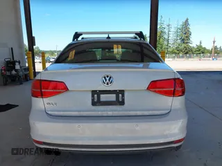 2017 Volkswagen Jetta GLI с VIN 3VW4T7AJ4HM407124, выставлен на аукционе IAAI как лот 42391726 с пробегом 108 898 миль миль и . История ставок и продаж доступна на DreamBid. Изображение 16.