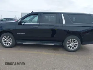 2023 Chevrolet Suburban Premier z VIN 1GNSKFKD3PR472907, wystawiony jako IAAI lot #41993577 z przebiegiem 33 653 mil mil oraz . Historia ofert i sprzedaży dostępna na DreamBid. Obrazek 14.