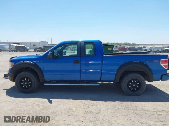 2010 Ford F-150 XL z VIN 1FTEX1EW9AKC34275, wystawiony jako IAAI lot #42183779 z przebiegiem 261 624 mil mil oraz . Historia ofert i sprzedaży dostępna na DreamBid. Obrazek 14.