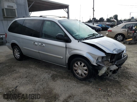 2007 Chrysler Town & Country Touring with VIN 2A4GP54L67R213184, listed as a Copart auction lot 76761914 with 207,424 mi miles and Salvage Title. Bid and sale history available at DreamBid. Image 4.