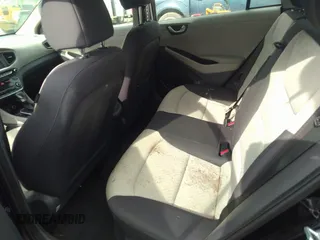 2018 Hyundai Ioniq SEL z VIN KMHC75LC9JU087317, wystawiony jako IAAI lot #32875658 z przebiegiem 85 623 mil mil oraz . Historia ofert i sprzedaży dostępna na DreamBid. Obrazek 8.