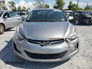 2015 Hyundai Elantra SE z VIN 5NPDH4AE0FH604915, wystawiony jako Copart lot #62287895 z przebiegiem 140 609 mil mil oraz Czysty tytuł • Clean title. Historia ofert i sprzedaży dostępna na DreamBid. Obrazek 5.