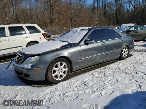 2006 Mercedes-Benz S 500 z VIN WDBNG84J56A481531, wystawiony jako Copart lot #88256425 z przebiegiem Nie podano mil oraz Szkoda całkowita • Salvage title. Historia ofert i sprzedaży dostępna na DreamBid. Obrazek 1.