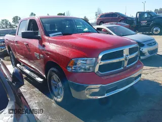 2019 Ram 1500 Big Horn z VIN 1C6RR7TT5KS516896, wystawiony jako IAAI lot #41483225 z przebiegiem 137 409 mil mil oraz . Historia ofert i sprzedaży dostępna na DreamBid. Obrazek 1.