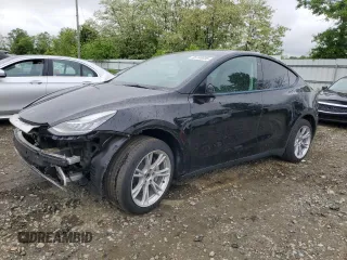 2022 Tesla Model Y Long Range z VIN 7SAYGDEE2NF313492, wystawiony jako Copart lot #55748695 z przebiegiem Nie podano mil oraz Szkoda całkowita • Salvage title. Historia ofert i sprzedaży dostępna na DreamBid. Obrazek 1.