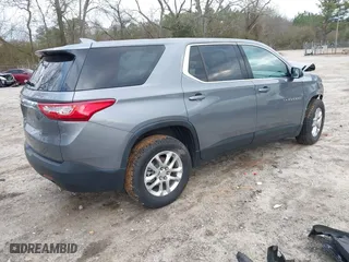2020 Chevrolet Traverse LS with VIN 1GNERFKW2LJ201646, listed as a IAAI auction lot 41488925 with 67,984 mi miles. Bid and sale history available at carsss.com. Image 4.