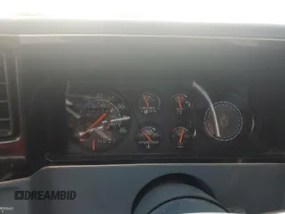 1986 Chevrolet Monte Carlo Sport с VIN 1G1GZ37Z1GR144715, выставлен на аукционе Copart как лот 56823805 с пробегом 99 278 миль миль и Списание • Salvage title. История ставок и продаж доступна на DreamBid. Изображение 9.