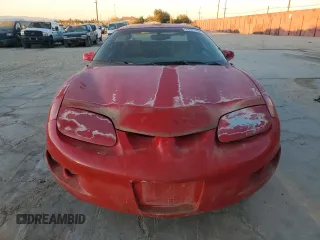 1998 Pontiac Firebird Firebird z VIN 2G2FS22K0W2201603, wystawiony jako Copart lot #79671704 z przebiegiem 309 203 mil mil oraz Czysty tytuł • Clean title. Historia ofert i sprzedaży dostępna na DreamBid. Obrazek 5.