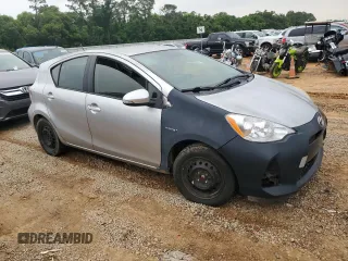 2014 Toyota Prius One with VIN JTDKDTB37E1572299, listed as a Copart auction lot 56252685 with 151,571 mi miles and Clean Title. Bid and sale history available at DreamBid. Image 4.