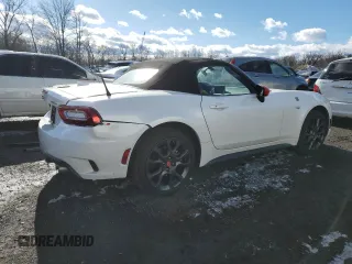 2019 FIAT 124 Spider Urbana Edition z VIN JC1NFAEK8K0142228, wystawiony jako Copart lot #42313995 z przebiegiem 13 935 mil mil oraz Szkoda całkowita • Salvage title. Historia ofert i sprzedaży dostępna na DreamBid. Obrazek 3.