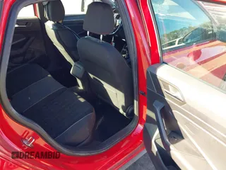 2019 Volkswagen Jetta GLI S z VIN 3VW5T7BU3KM225015, wystawiony jako IAAI lot #41352228 z przebiegiem 96 874 mil mil oraz . Historia ofert i sprzedaży dostępna na DreamBid. Obrazek 8.