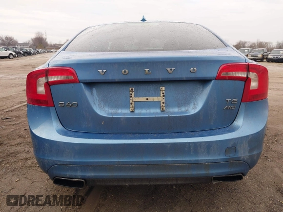 2014 Volvo S60 T5 z VIN YV1612FH1E2274829, wystawiony jako IAAI lot #41712251 z przebiegiem 87 269 mil mil oraz . Historia ofert i sprzedaży dostępna na DreamBid. Obrazek 16.