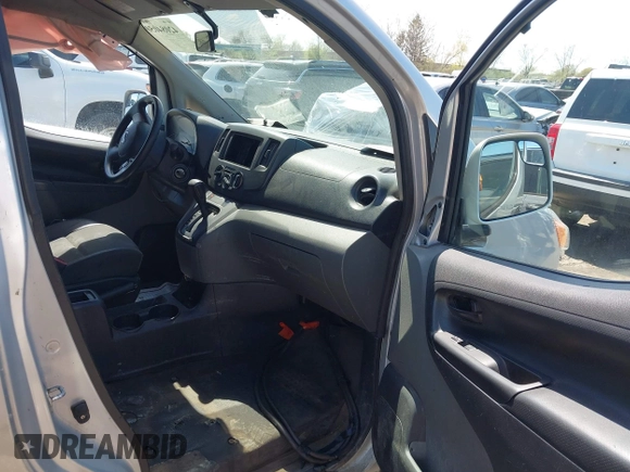 2015 Nissan NV200 SV with VIN 3N6CM0KN1FK716429, listed as a IAAI auction lot 42084050 with 154,913 mi miles and . Bid and sale history available at carsss.com. Image 5.