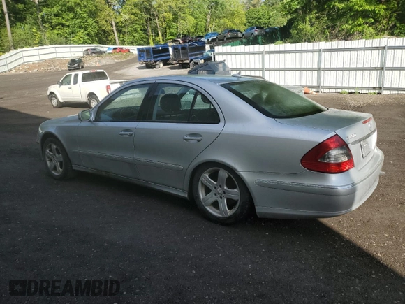 2008 Mercedes-Benz E 350 Luxury z VIN WDBUF87X38B227604, wystawiony jako Copart lot #58847165 z przebiegiem 153 387 mil mil oraz Czysty tytuł • Clean title. Historia ofert i sprzedaży dostępna na DreamBid. Obrazek 2.