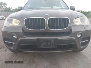 2011 BMW X5 35i z VIN 5UXZV4C53BL738771, wystawiony jako IAAI lot #42351520 z przebiegiem 142 433 mil mil oraz . Historia ofert i sprzedaży dostępna na DreamBid. Obrazek 13.