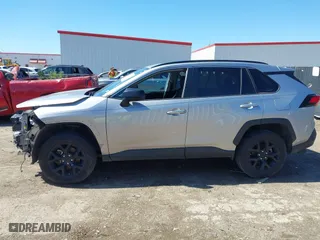 2021 Toyota RAV4 LE with VIN 2T3H1RFV8MC151565, listed as a IAAI auction lot 41750607 with 77,741 mi miles. Bid and sale history available at carsss.com. Image 14.