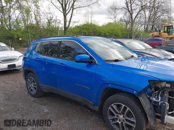 2017 Jeep Compass Latitude z VIN 3C4NJDBB3HT651274, wystawiony jako IAAI lot #42081489 z przebiegiem 127 276 mil mil oraz . Historia ofert i sprzedaży dostępna na DreamBid. Obrazek 14.