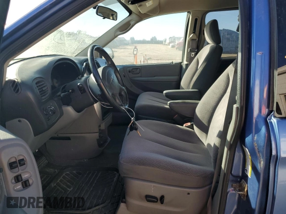 2007 Chrysler Town & Country LWB Touring with VIN 2A4GP54LX7R158058, listed as a Copart auction lot 86917864 with 149,882 mi miles and Clean Title. Bid and sale history available at carsss.com. Image 7.