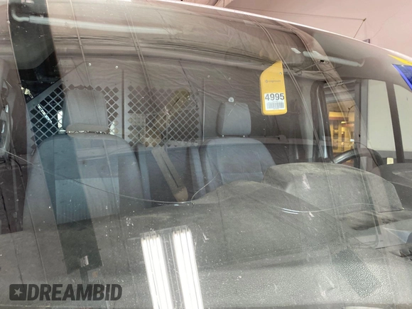 2018 Ford Transit z VIN 1FTYR1YG6JKA87506, wystawiony jako IAAI lot #42501070 z przebiegiem 167 892 mil mil oraz . Historia ofert i sprzedaży dostępna na DreamBid. Obrazek 19.