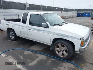 1996 Nissan Frontier XE с VIN 1N6SD16S2TC381958, выставлен на аукционе IAAI как лот 42565941 с пробегом 288 314 миль миль и . История ставок и продаж доступна на DreamBid. Изображение 1.
