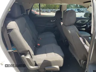 2018 Chevrolet Traverse LS z VIN 1GNERFKW3JJ203354, wystawiony jako Copart lot #54901925 z przebiegiem 110 898 mil mil oraz Szkoda całkowita • Salvage title. Historia ofert i sprzedaży dostępna na DreamBid. Obrazek 11.