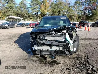 2024 GMC Acadia FWD Elevation z VIN 1GKENKKS8RJ195861, wystawiony jako Copart lot #80364764 z przebiegiem 1351 mil mil oraz Szkoda całkowita • Salvage title. Historia ofert i sprzedaży dostępna na DreamBid. Obrazek 15.