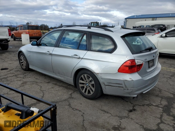 2007 BMW 3 Series 328xi z VIN WBAVT73587FZ36353, wystawiony jako Copart lot #85298474 z przebiegiem 96 375 mil mil oraz Szkoda całkowita • Salvage title. Historia ofert i sprzedaży dostępna na DreamBid. Obrazek 2.