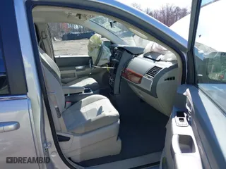 2008 Chrysler Town & Country Touring with VIN 2A8HR54PX8R113249, listed as a IAAI auction lot 41887649 with 125,691 mi miles. Bid and sale history available at carsss.com. Image 5.