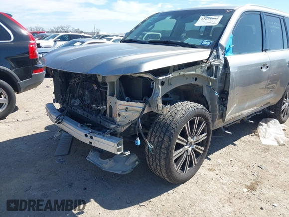 2018 Lexus LX 570 z VIN JTJHY7AX7J4255445, wystawiony jako IAAI lot #41631248 z przebiegiem 86 179 mil mil oraz . Historia ofert i sprzedaży dostępna na DreamBid. Obrazek 6.