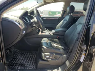 2014 Audi Q7 Premium with VIN WA1CGAFEXED012944, listed as a Copart auction lot 64047835 with 215,935 mi miles and Clean title. Bid and sale history available at DreamBid. Image 7.