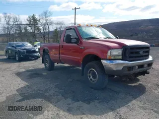 2001 Ford Super Duty F-250 XL with VIN 1FTNF21F81EA91185, listed as a IAAI auction lot 41905227 with 182,980 mi miles. Bid and sale history available at carsss.com. Image 1.
