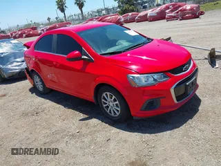 2018 Chevrolet Sonic LT с VIN 1G1JD5SG3J4123567, выставлен на аукционе IAAI как лот 42494476 с пробегом 44 431 миль миль и . История ставок и продаж доступна на DreamBid. Изображение 1.
