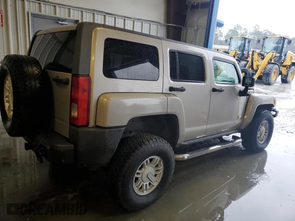 2008 Hummer H3 SUV with VIN 5GTEN13E588146985, listed as a Copart auction lot 73355404 with 96,450 mi miles and Salvage Title. Bid and sale history available at carsss.com. Image 3.
