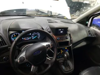 2019 Ford Transit Connect XL z VIN NM0LE7E23K1431718, wystawiony jako Copart lot #51947385 z przebiegiem 67 351 mil mil oraz Szkoda całkowita • Salvage title. Historia ofert i sprzedaży dostępna na DreamBid. Obrazek 8.