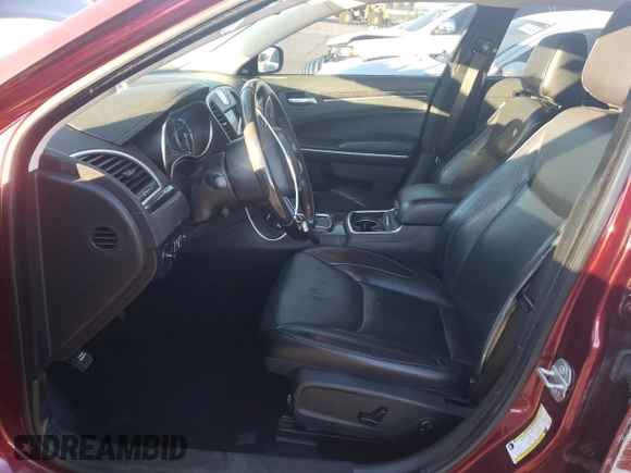 2019 Chrysler 300 Limited with VIN 2C3CCAKG4KH586631, listed as a Copart auction lot 74730544 with 103,762 mi miles and Non Repairable. Bid and sale history available at carsss.com. Image 7.