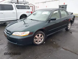 2000 Honda Accord SE с VIN JHMCG5673YC004515, выставлен на аукционе IAAI как лот 41643790 с пробегом 140 247 миль миль и . История ставок и продаж доступна на DreamBid. Изображение 2.