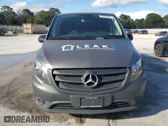 2019 Mercedes-Benz Metris Cargo z VIN WD3PG2EA3K3590553, wystawiony jako Copart lot #44938395 z przebiegiem 148 472 mil mil oraz Czysty tytuł • Clean title. Historia ofert i sprzedaży dostępna na DreamBid. Obrazek 5.